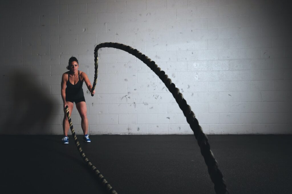 Bilateral waves, excellent cardio exercise with ropes